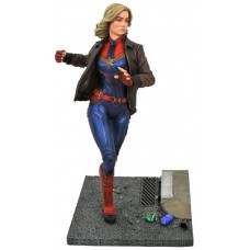 Figura diamond collection marvel capitana marvel