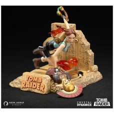 Figura dark horse tomb raider lara