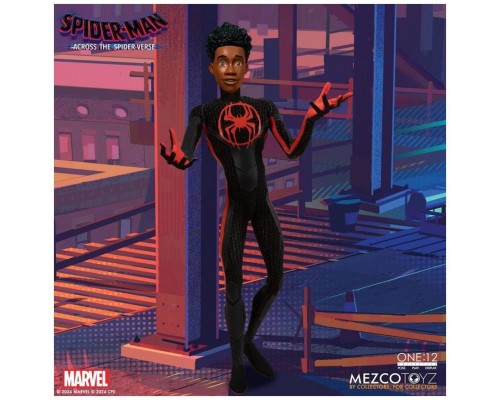 Figura mezco toyz spider - man across the